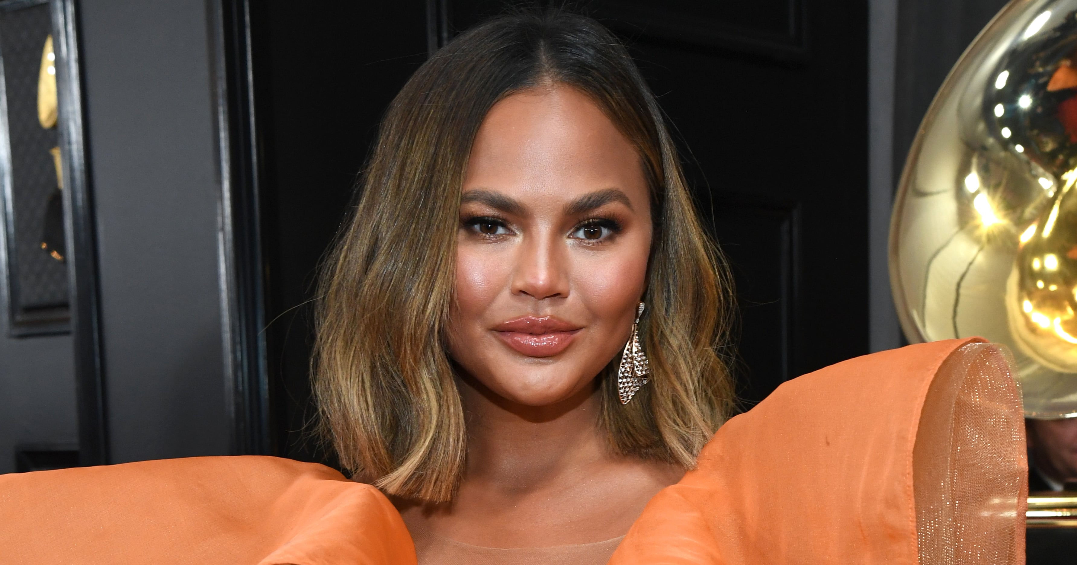 Chrissy Teigen has one breast larger than the other, Celebrities