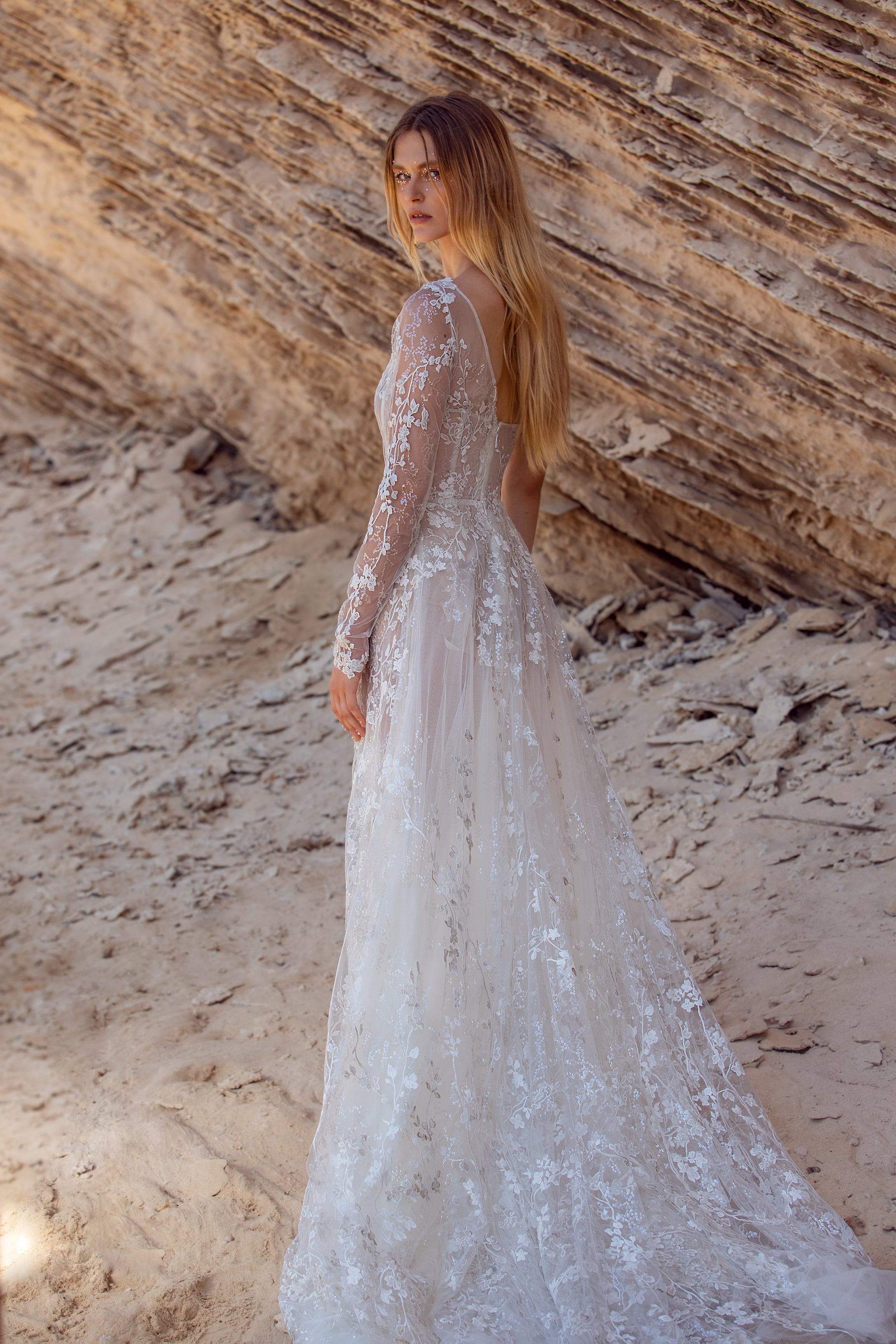 Bridal Trend Fall 2020: Sheer Layers | Autumn 2020 Brides Have