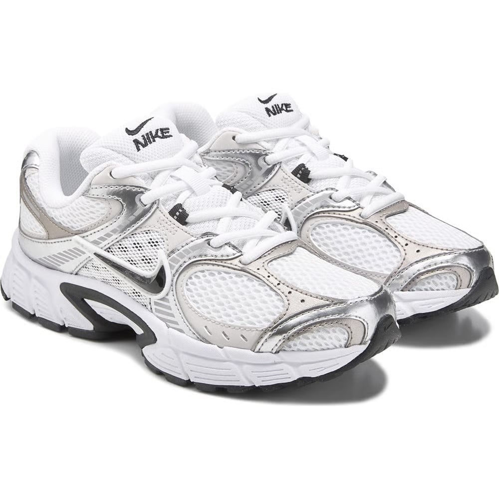 Nike V5 RNR Sneaker