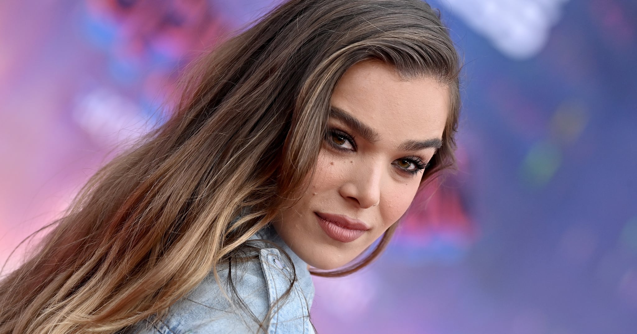 Hailee Steinfeld Shows Some Leg in an Extreme Slit Skirt at the 