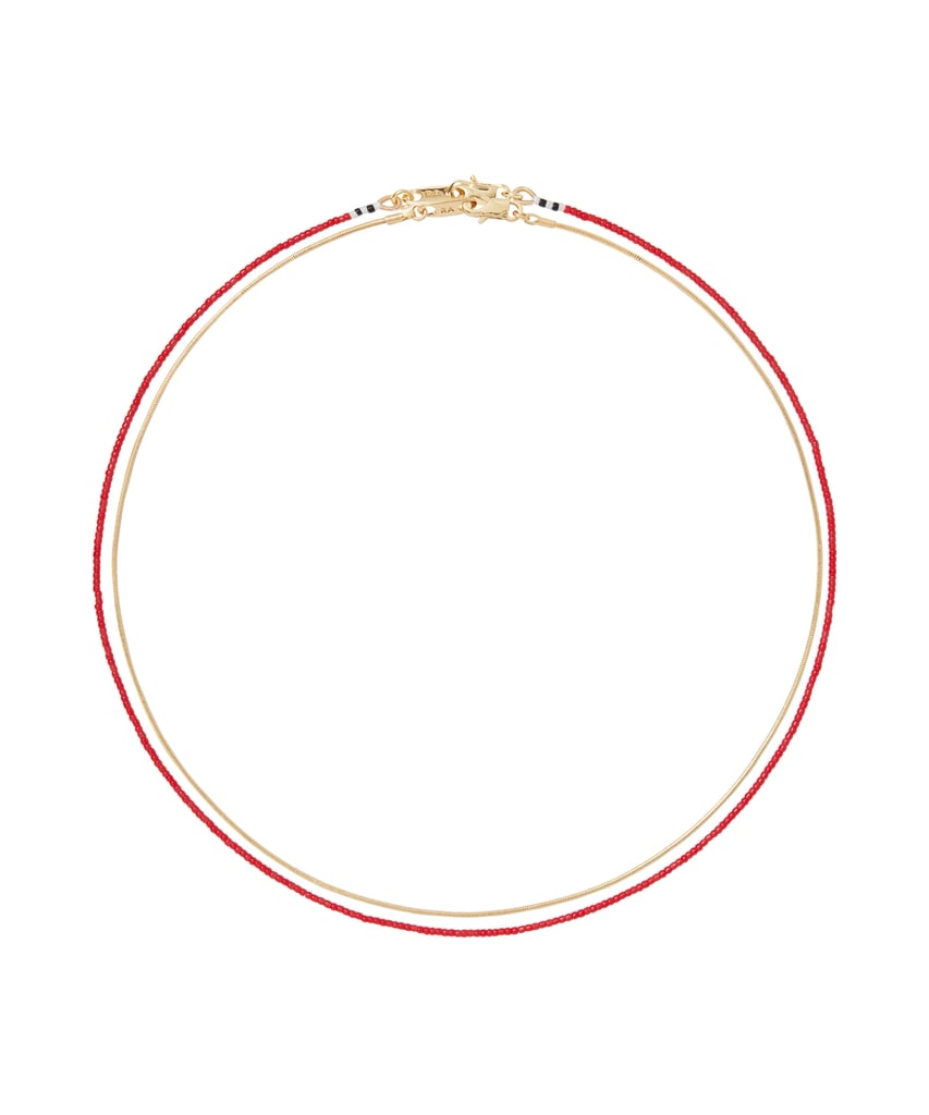 商店罗克珊Assoulin行用红色项链(110美元)。