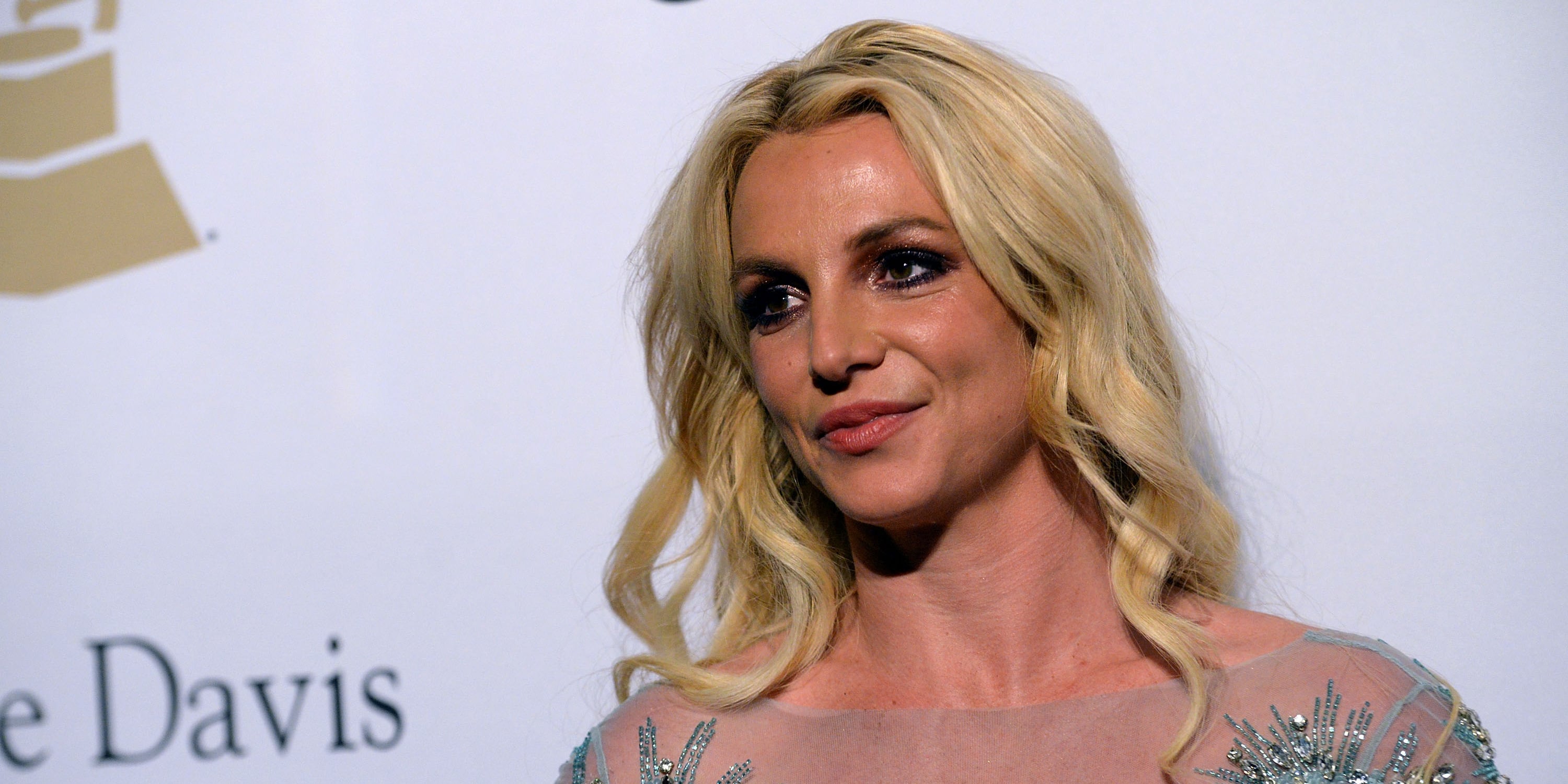 Britney Spears Checks Into Mental Health Facility April 2019 Popsugar Celebrity