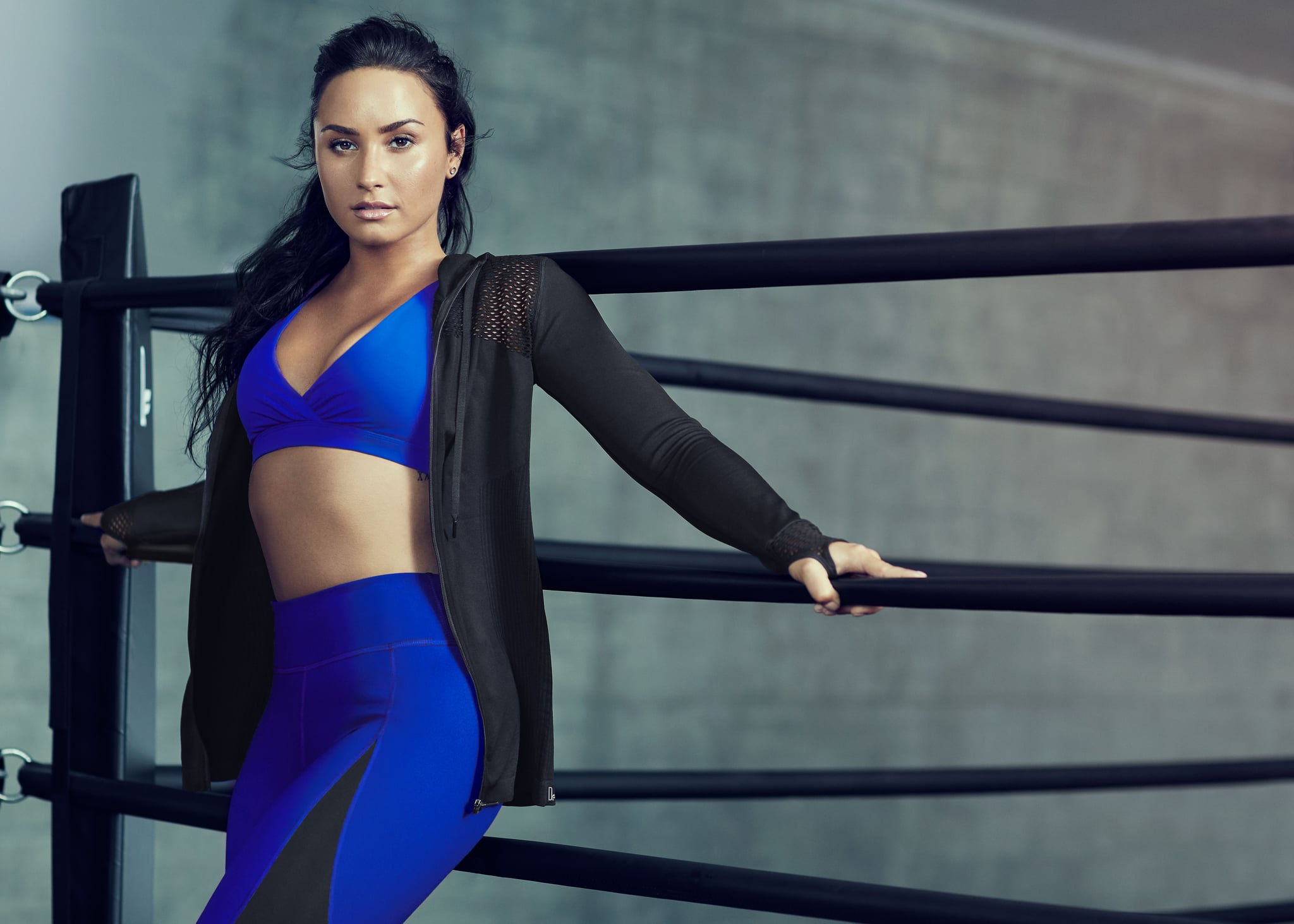 demi lovato yoga pants