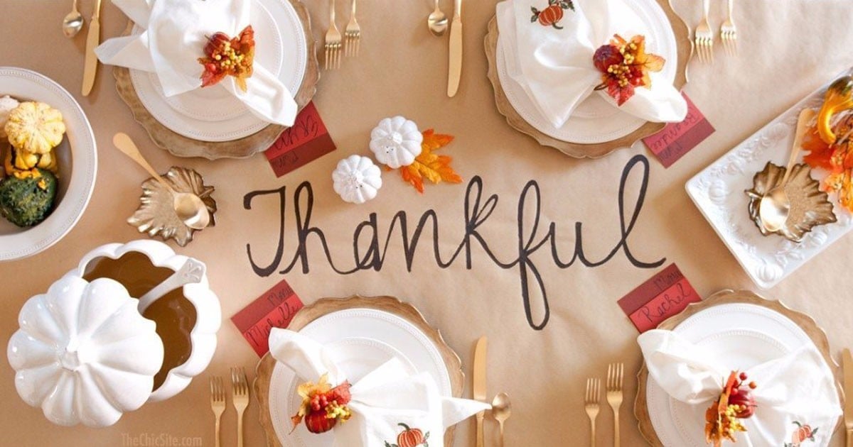 Thank table. Thanksgiving Table Runner. Thanksgiving Table. Раннер креативный. Thanksgiving Day Table.