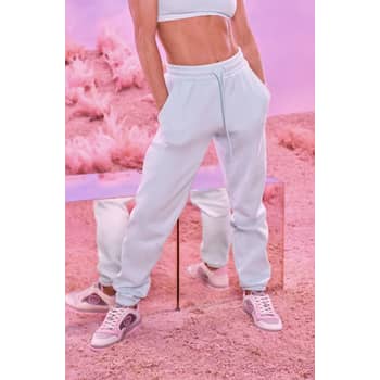 Fabletics on X: Seamless sets that snatch and sculpt in all the right  places. Shop LUXE 360 designed by co-founder Ginger Ressler. #LUXE360xGR  Shop Luxe360:   / X