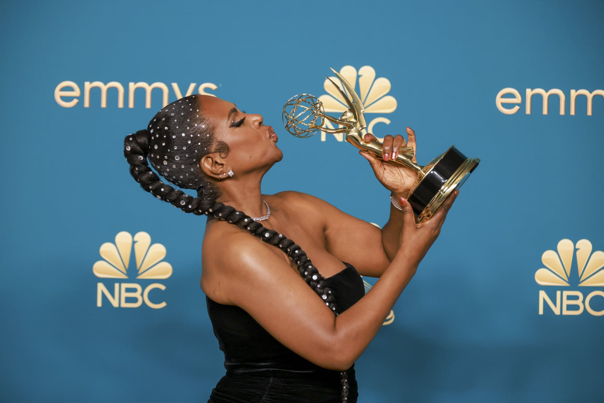 What Sheryl Lee Ralph's First Emmy Win Means | POPSUGAR Entertainment