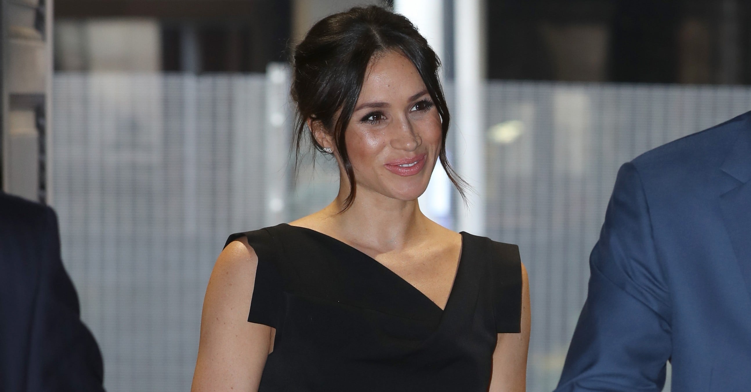Meghan markle in black halo dress hotsell