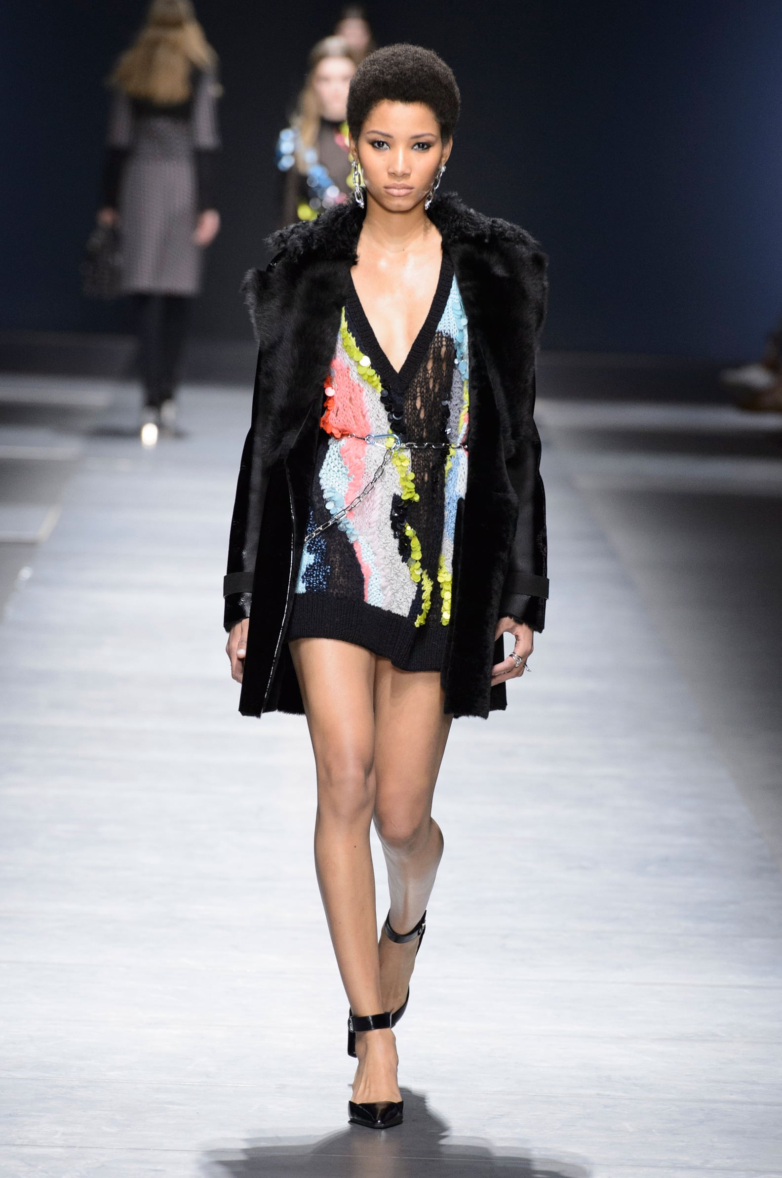 Versace Fall 2016 Runway | PS Fashion