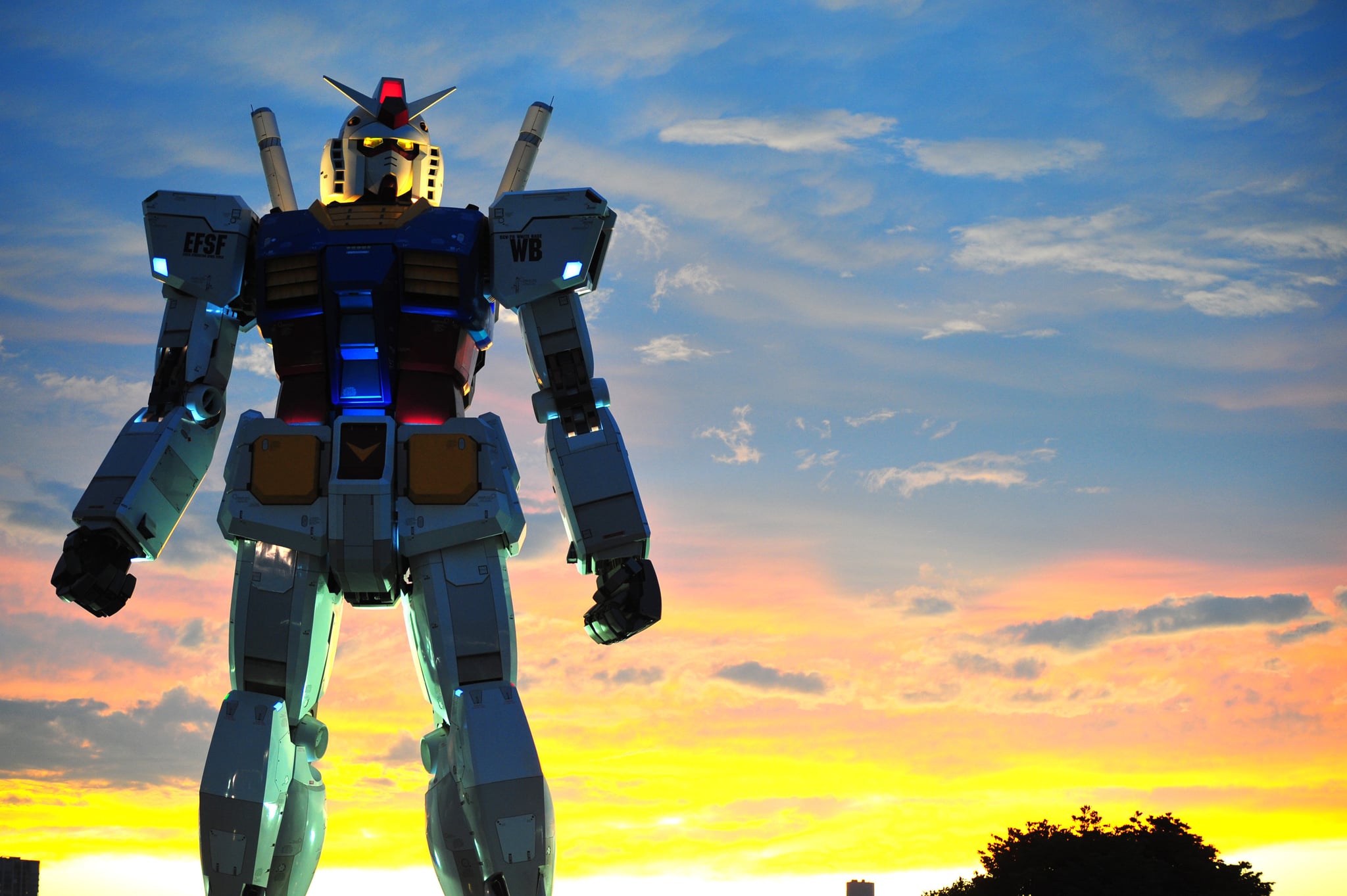 gundam statue japan