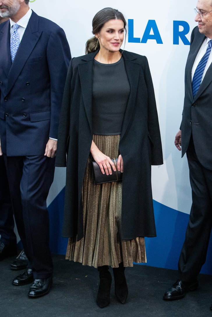 Metallic pleated sales skirt queen