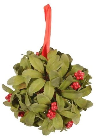 Kissing Red Berry Swag