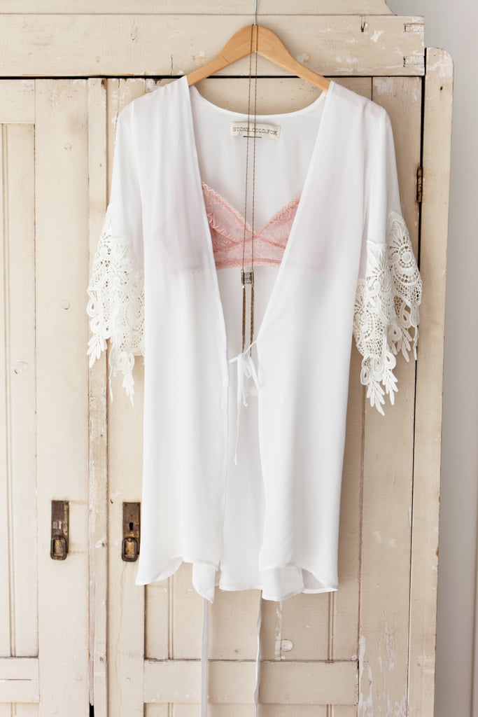 Create a capsule wardrobe for the week