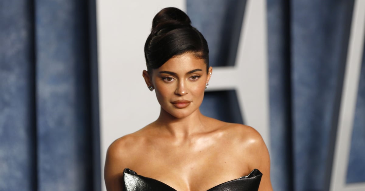 Kylie Jenner Discusses Her Family’s “Beauty Standards” in New “Kardashians” Trailer