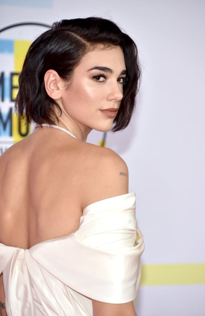 American Music Awards Red Carpet Dresses 2018