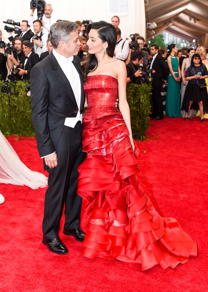 She wore a strapless Maison Margiela gown by John Galliano at the 2015 Met Gala.