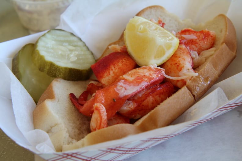 Connecticut: Hot Lobster Roll