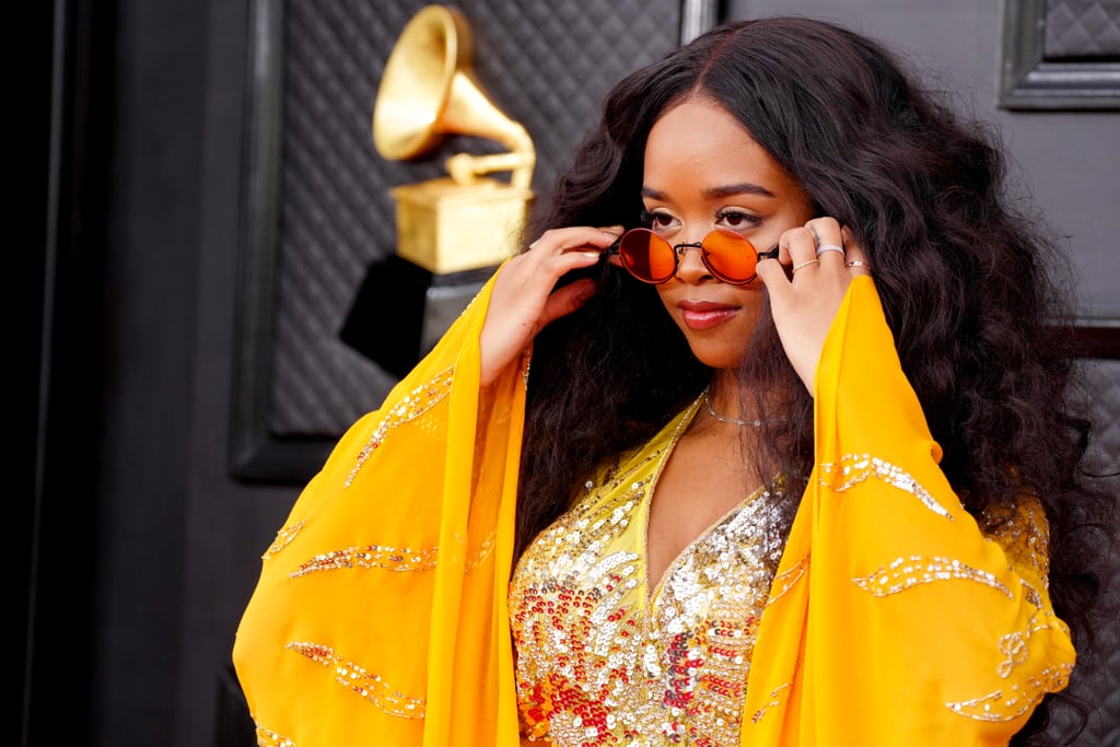 H.E.R.'s Yellow Grammys Jumpsuit Honours Aretha Franklin