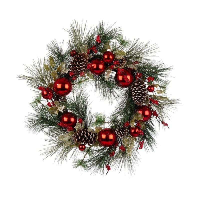 LED Prelit Berry Holly Wreath