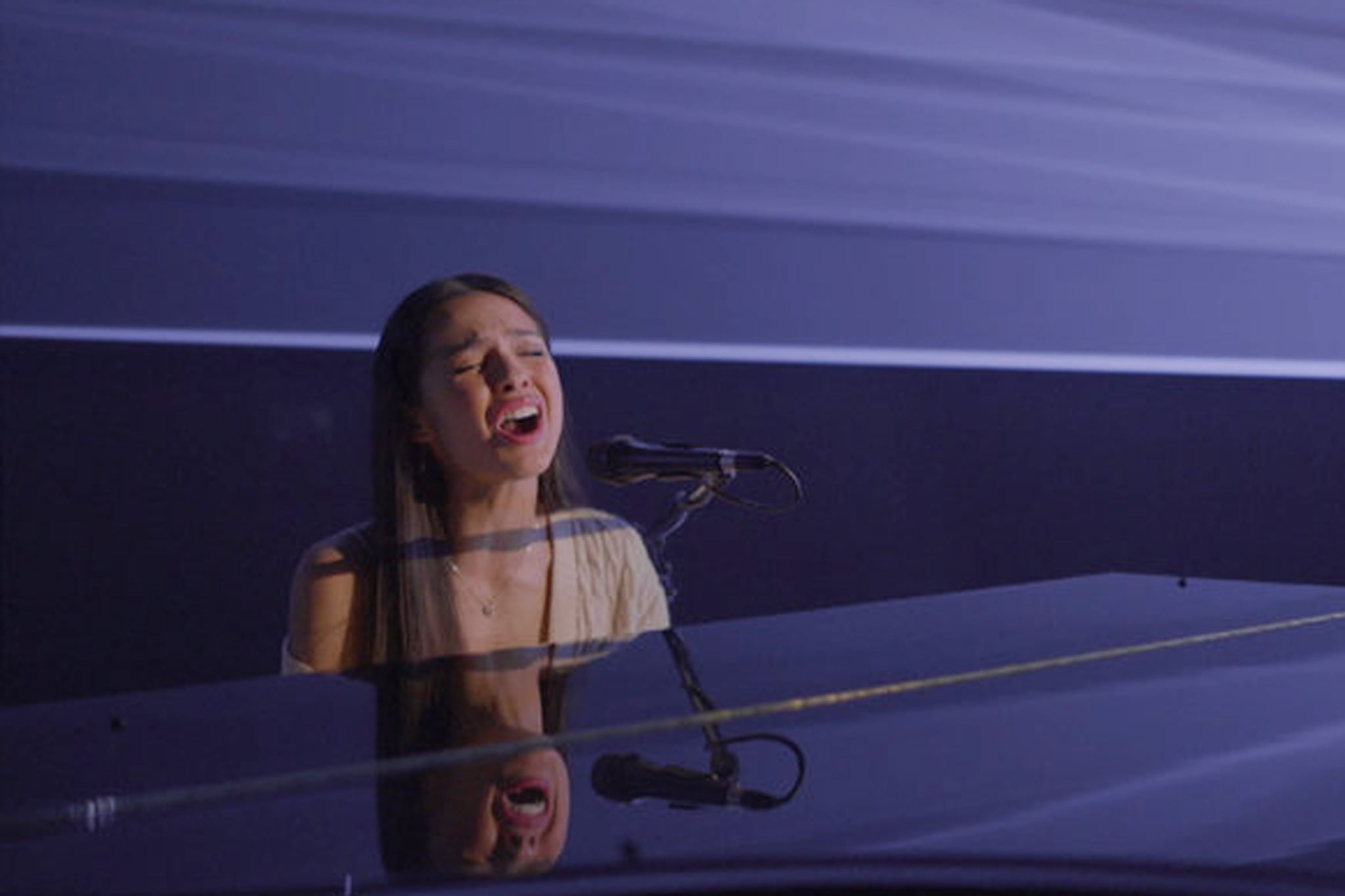 Olivia Rodrigo Braless