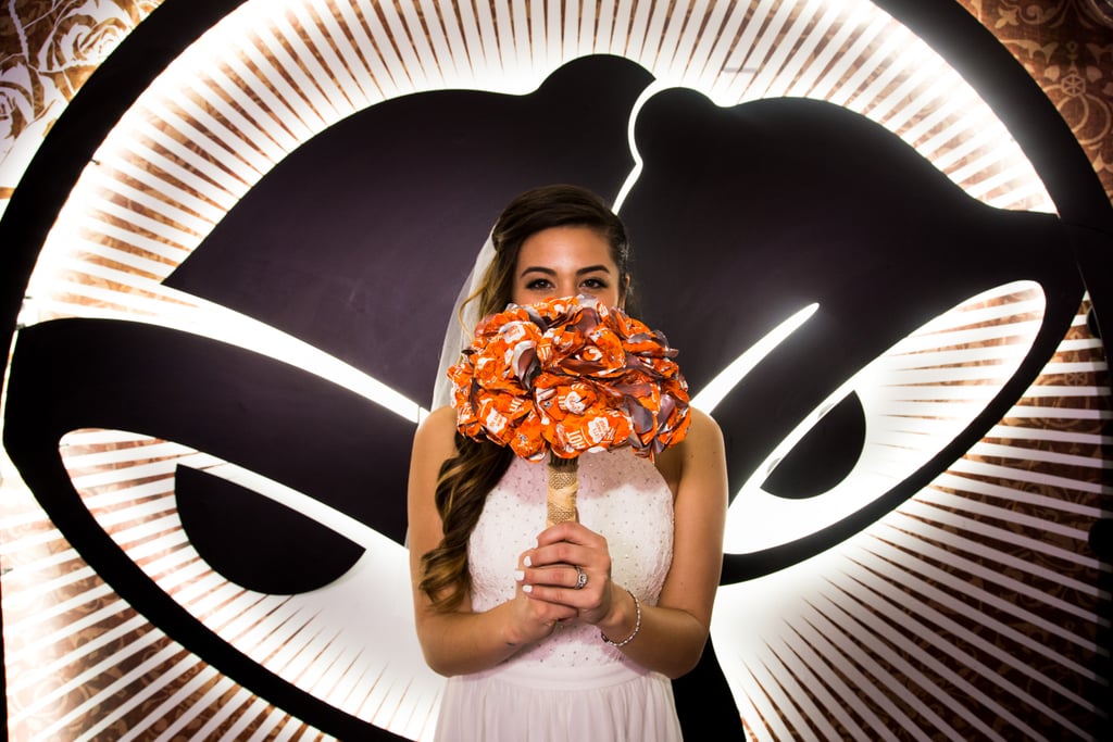 Yep, that's the sauce-packet bouquet in all of its glory. Yep, that's the sauce-packet bouquet in all of its glory.