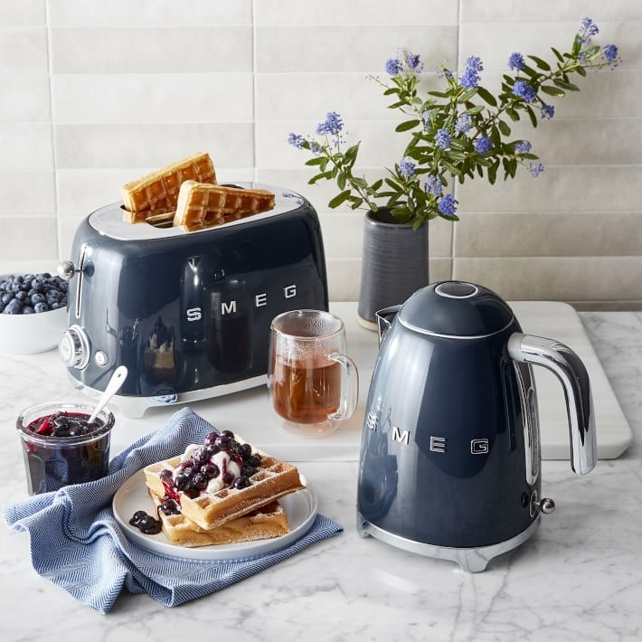 A Pretty Kitchen Gadget: Smeg 2-Slice Toaster