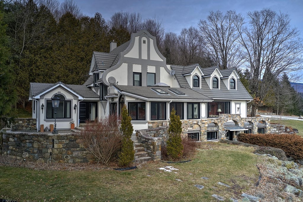 Adele's "Easy on Me" House Is on the Market For $4.3 Million