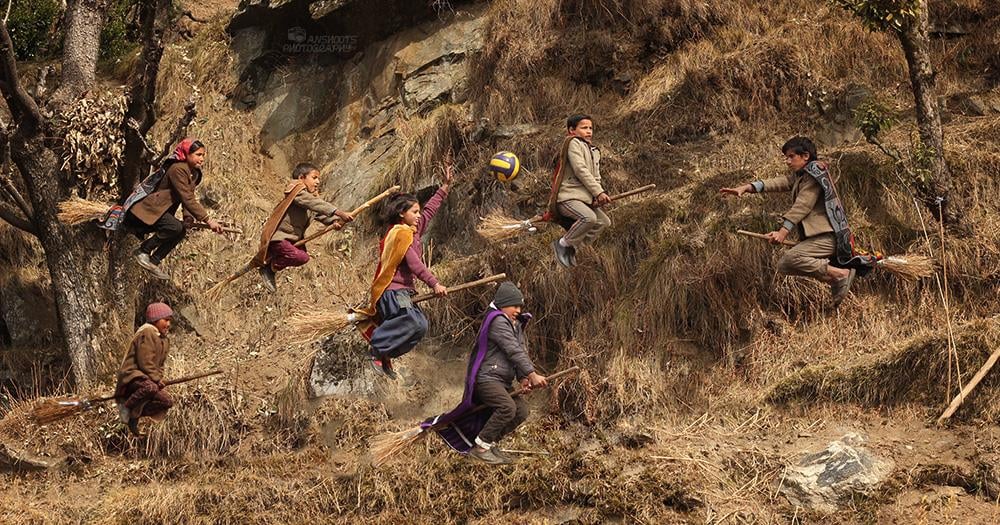 Here's a group shot of the students flying on their broomsticks.