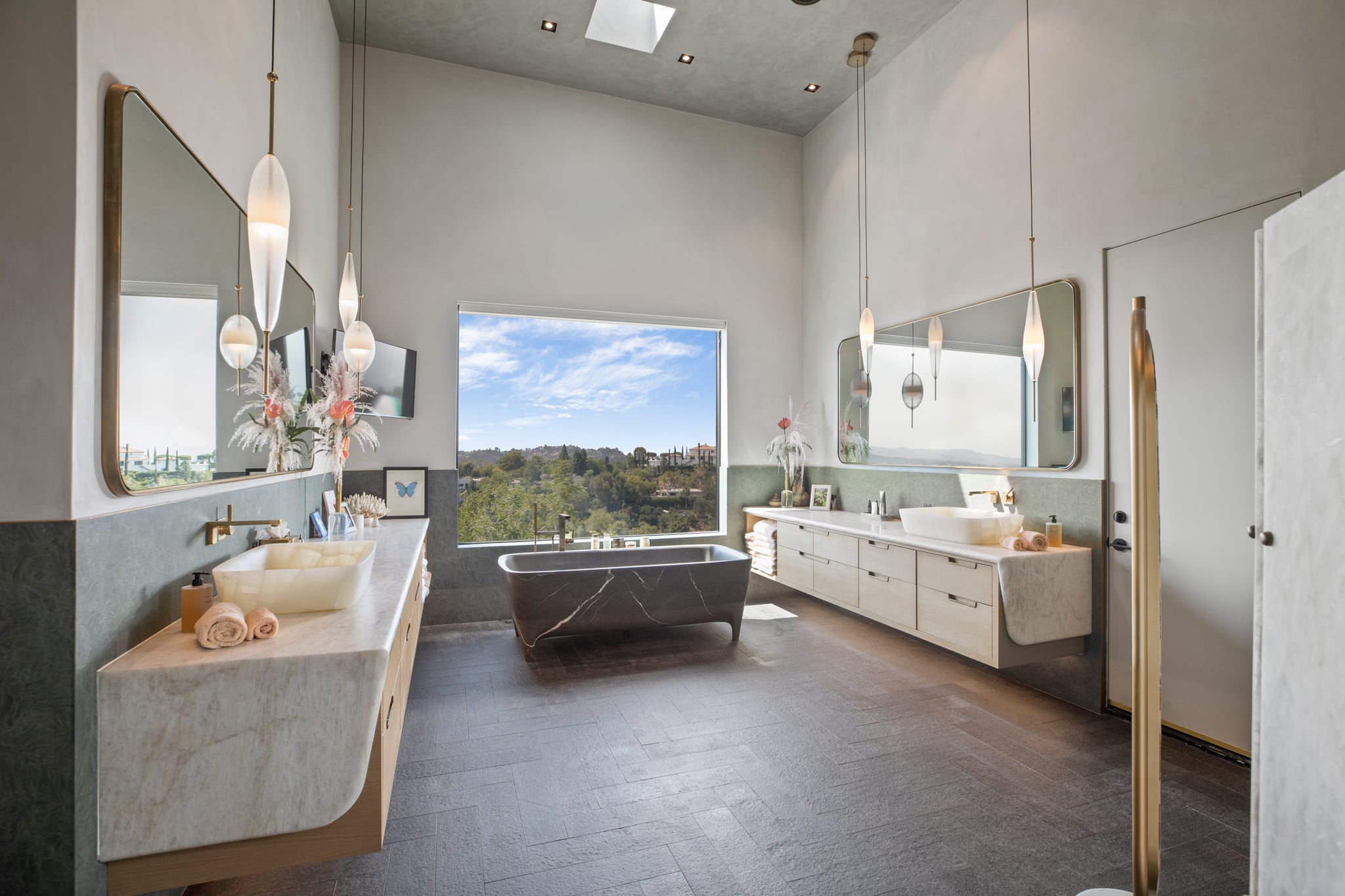 Photos Of Chrissy Teigen And John Legend S House For Sale Popsugar Home