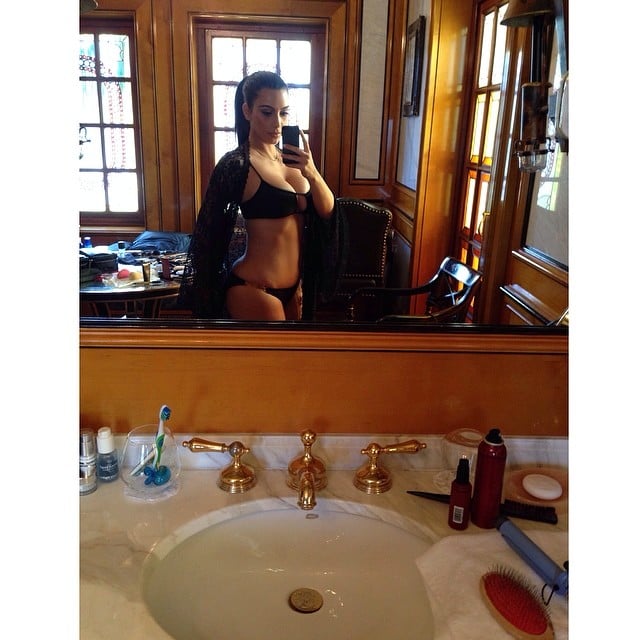 Kim Might as Well Have Not Been Wearing Her Shawl in This Selfie