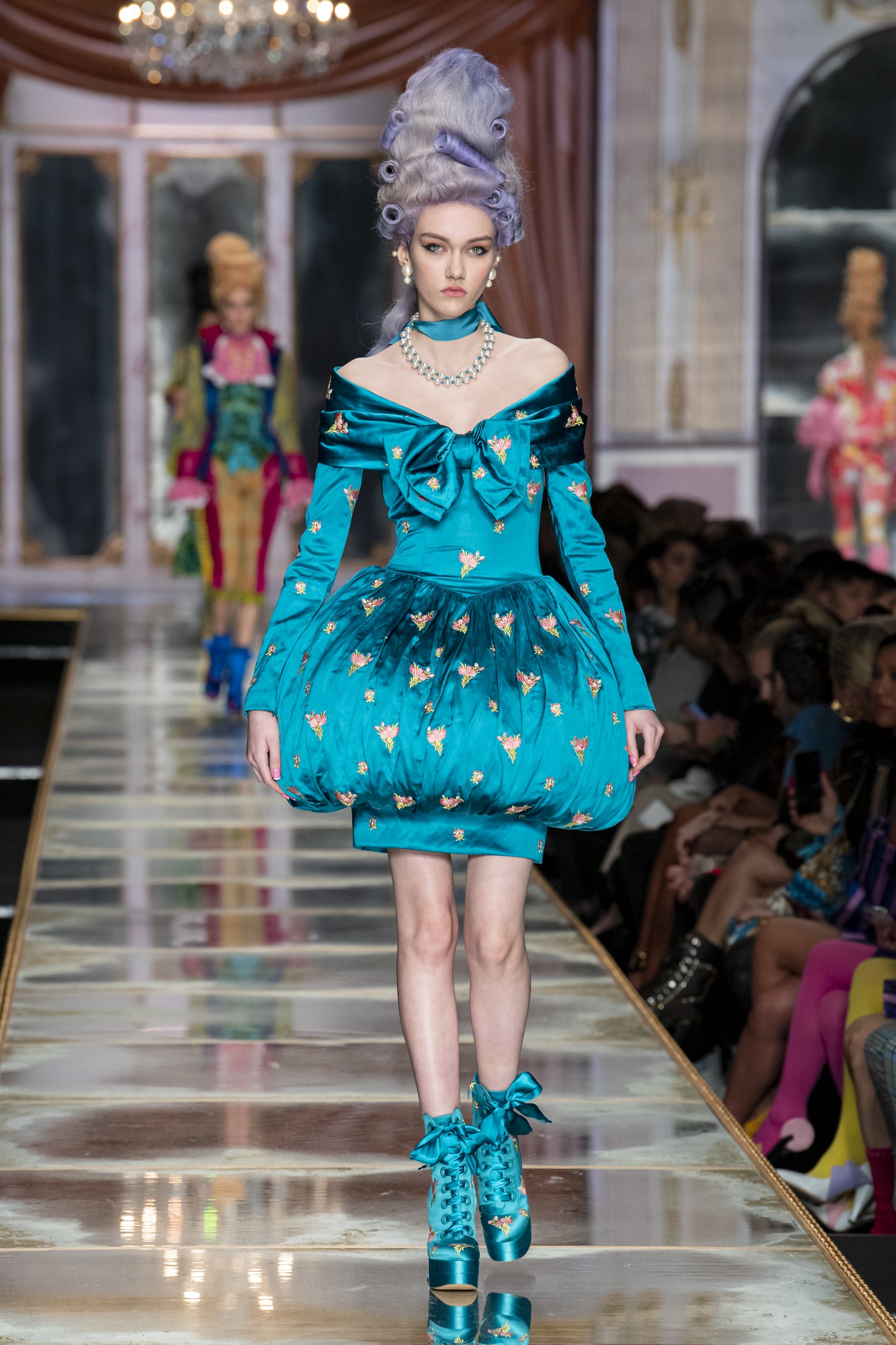 Bloodstained flame Creation Moschino Fall 2020 Collection | The Moschino Runway Show Was Marie  Antoinette Meets '80s-Rocker Glam | POPSUGAR Fashion Photo 50