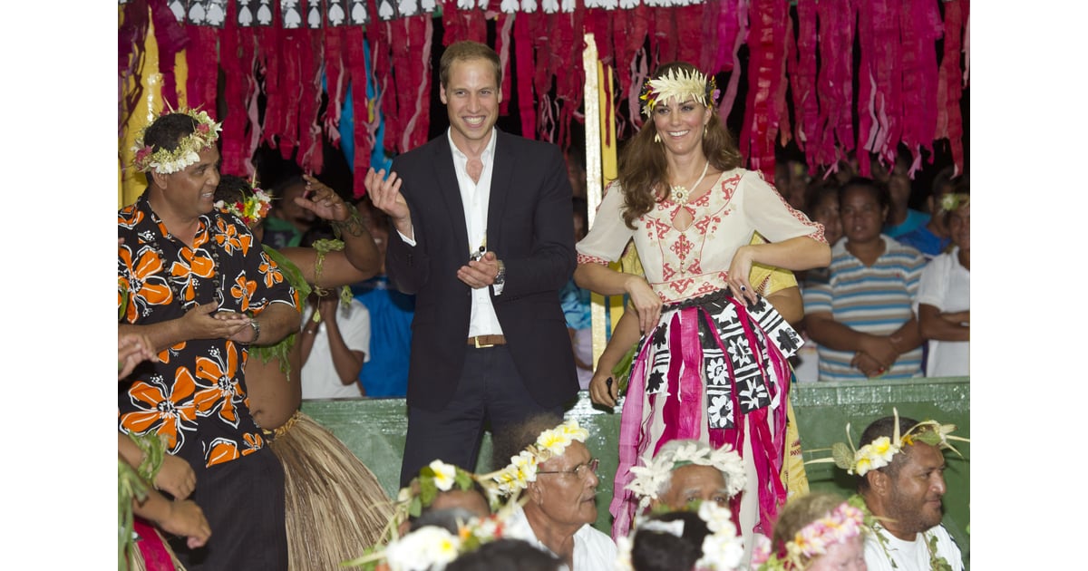 Prince William and Kate Middleton Pictures Dancing in ...