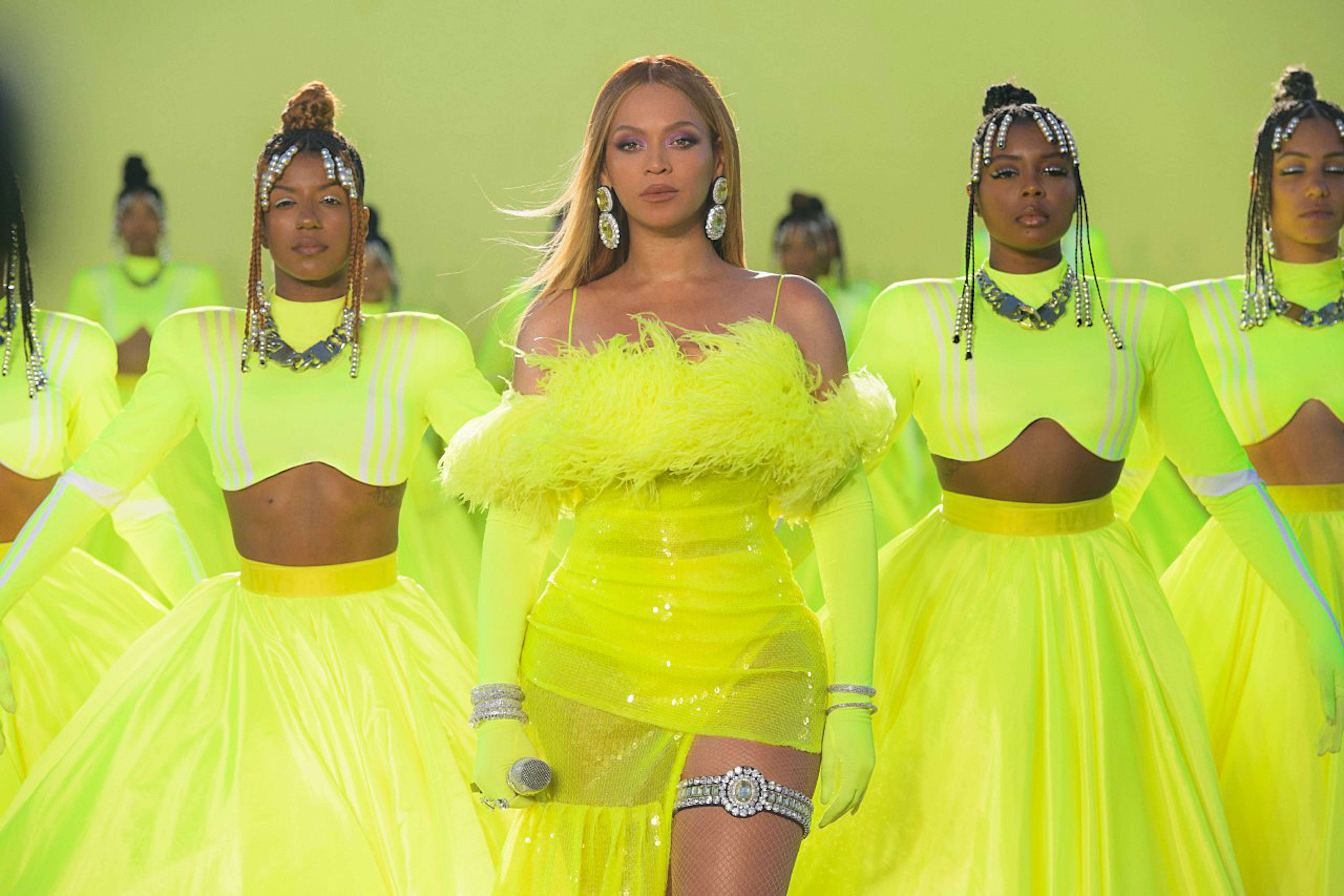 beyonce performance outfits 2022