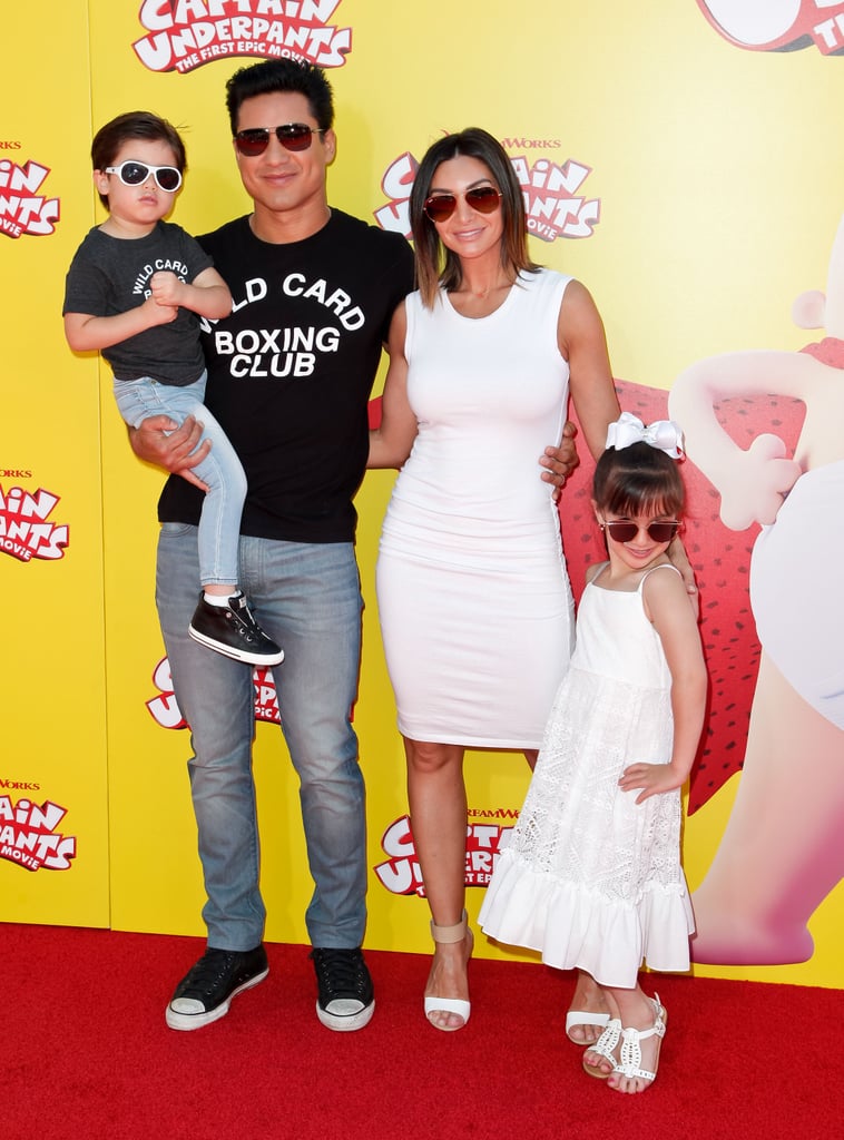 Mario Lopez and His Kids in Matching Outfits May 2017