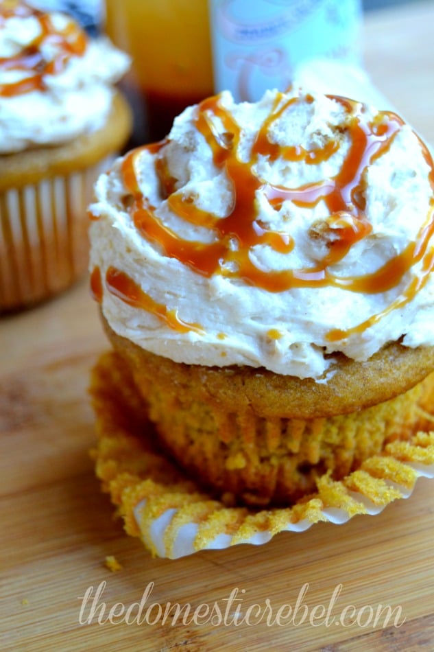 Pumpkin Cupcakes With Pumpkin Pie Frosting
