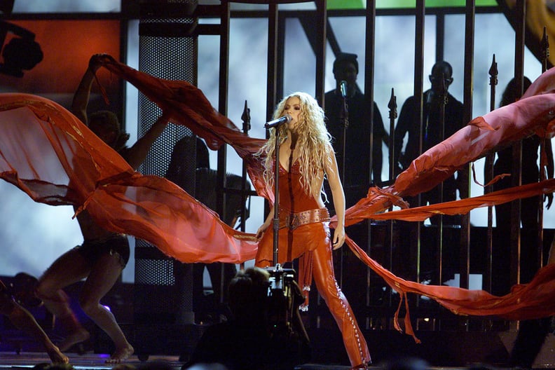 Shakira Performing "Ojos Así"