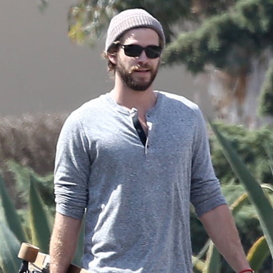 Liam Hemsworth With a Skateboard in LA | Pictures