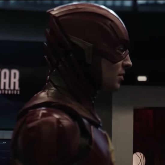 Watch Ezra Miller Suprise Cameo使用DCEUFlash