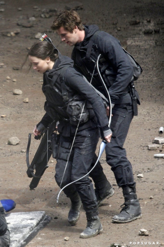 Lawrence and Hemsworth stayed close during their action scene.