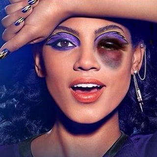 CoverGirl NFL Ad
