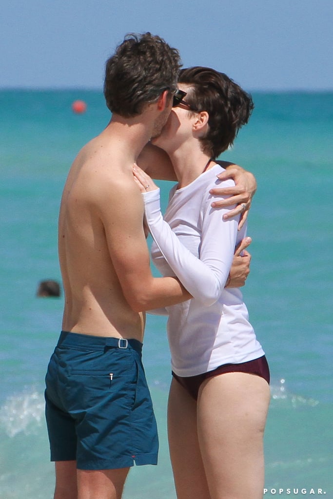 Anne Hathaway Kisses Husband in Miami Beach | Photos