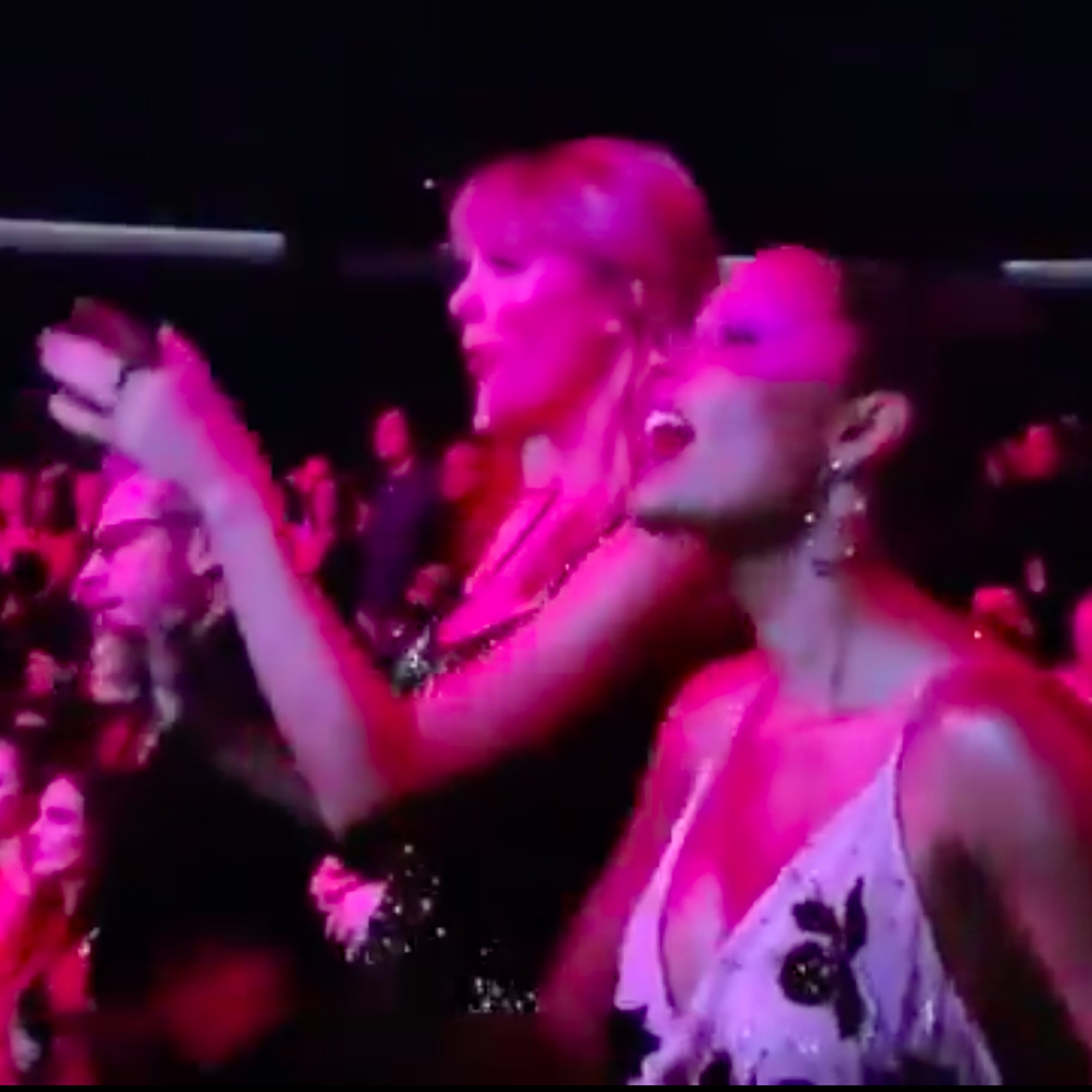 Taylor Swift And Halsey Cheer For Selena Gomez At The Amas