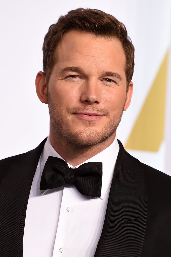 Chris Pratt Smirks | Pictures