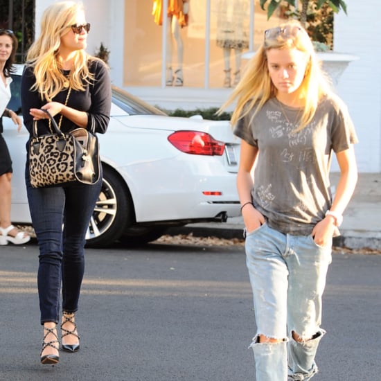 Reese Witherspoon With Daughter Ava Pictures October 2015