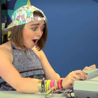 Maisie Williams Reacts to Nintendo NES