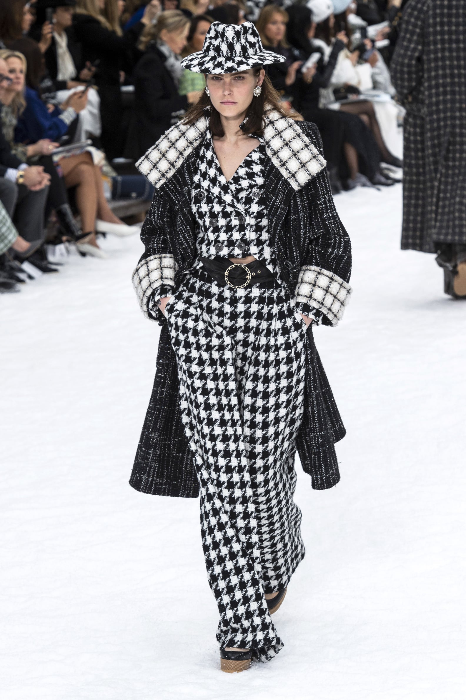 Chanel Fall 2019 Runway Pictures | POPSUGAR Fashion