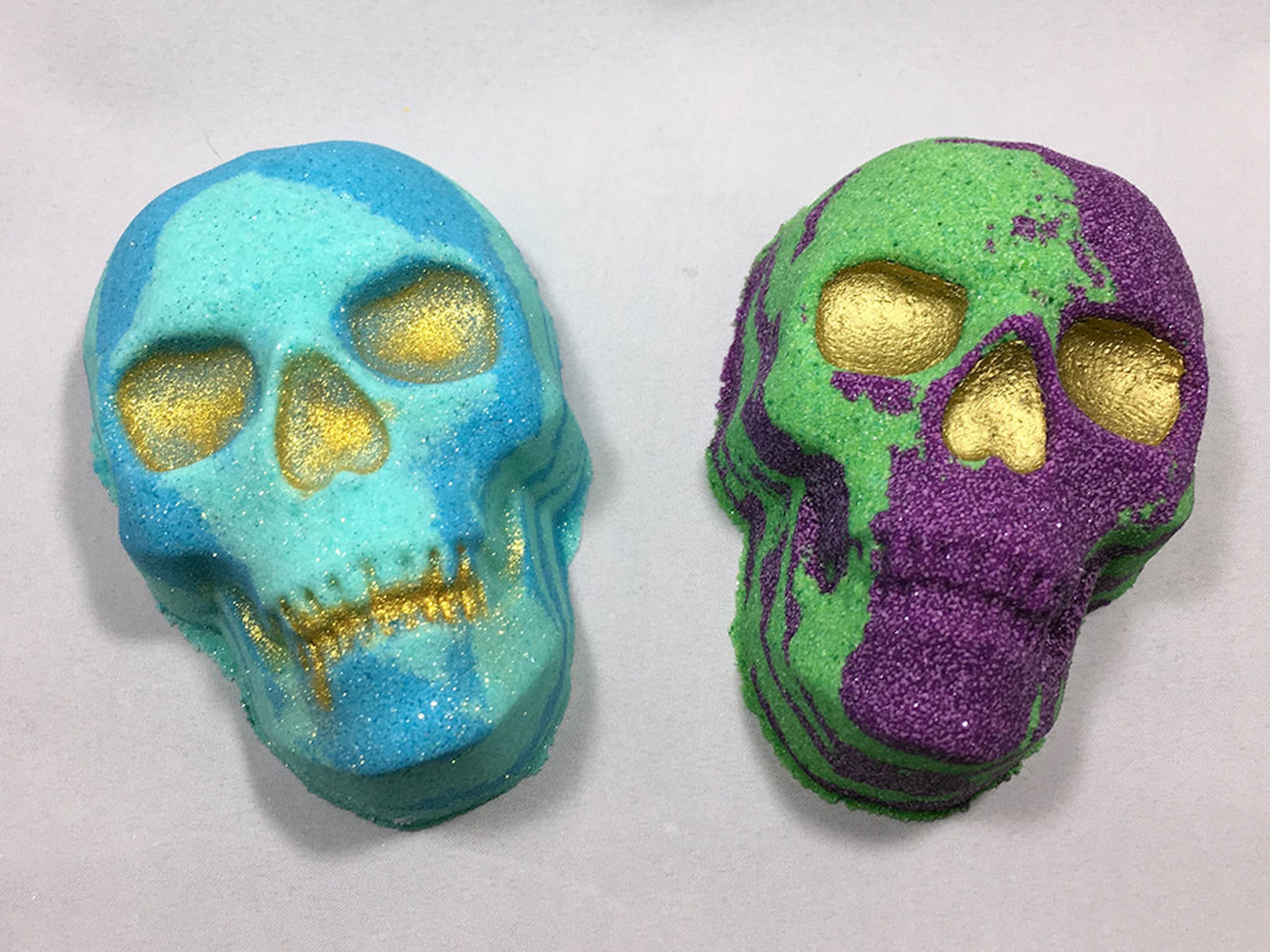 skull bath bomb