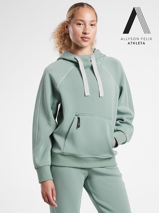 Legend Travel Sweatshirt