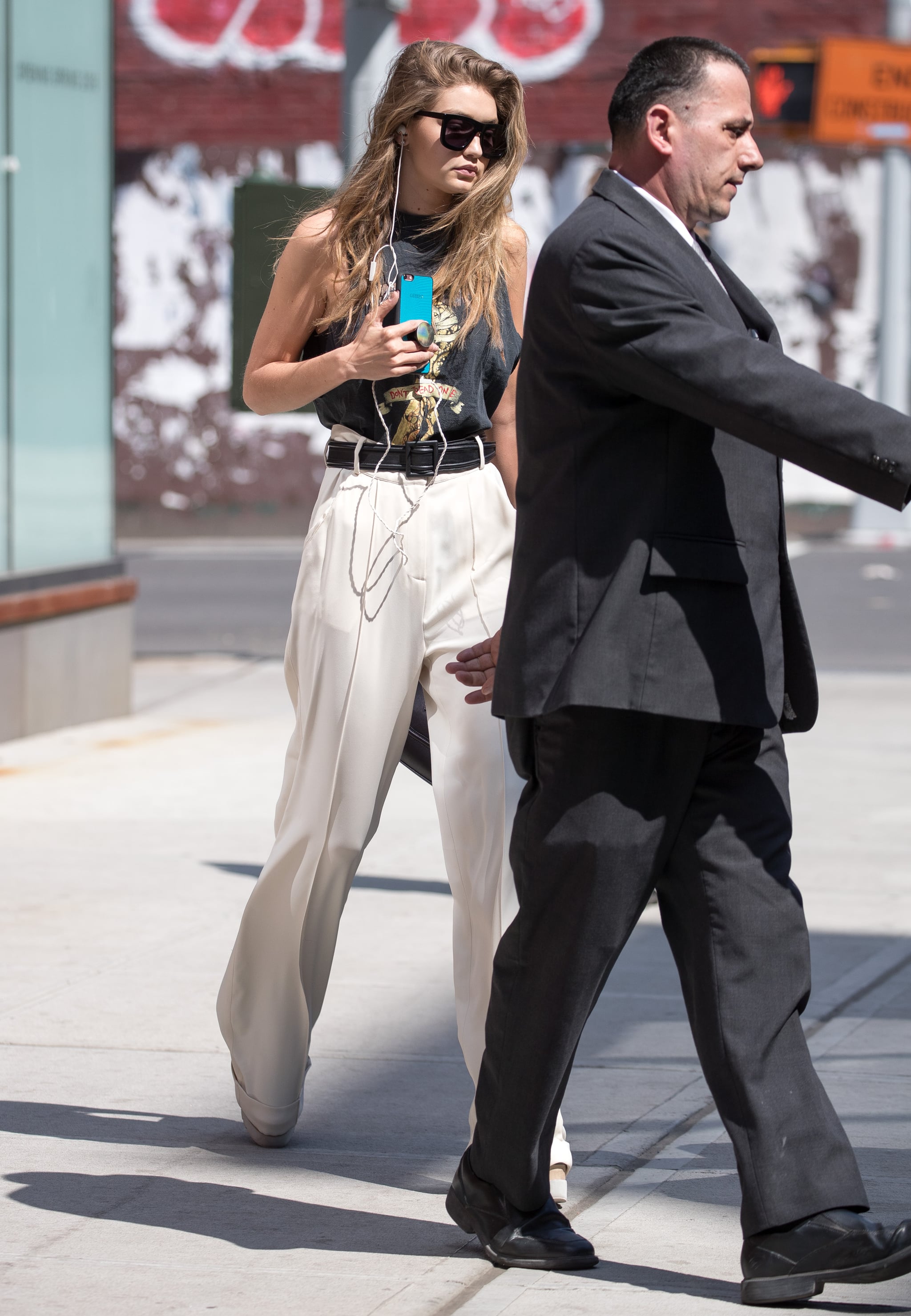 Gigi Hadid Turns Heads in Cool Versace Pants in Paris Photo 4312614  Gigi  Hadid Photos  Just Jared Entertainment News