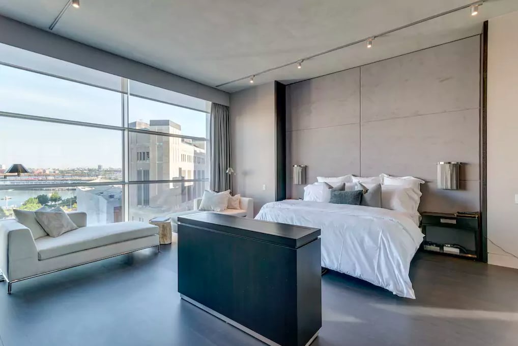 Kim Kardashian's New York Airbnb Kim Kardashian's New York Airbnb
