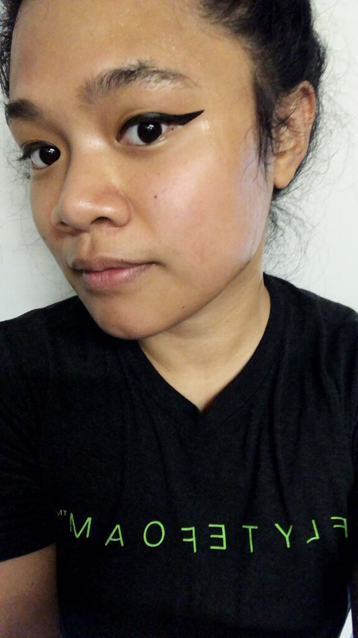 CoverGirl Get in Line Active Liquid Eyeliner Review POPSUGAR Beauty